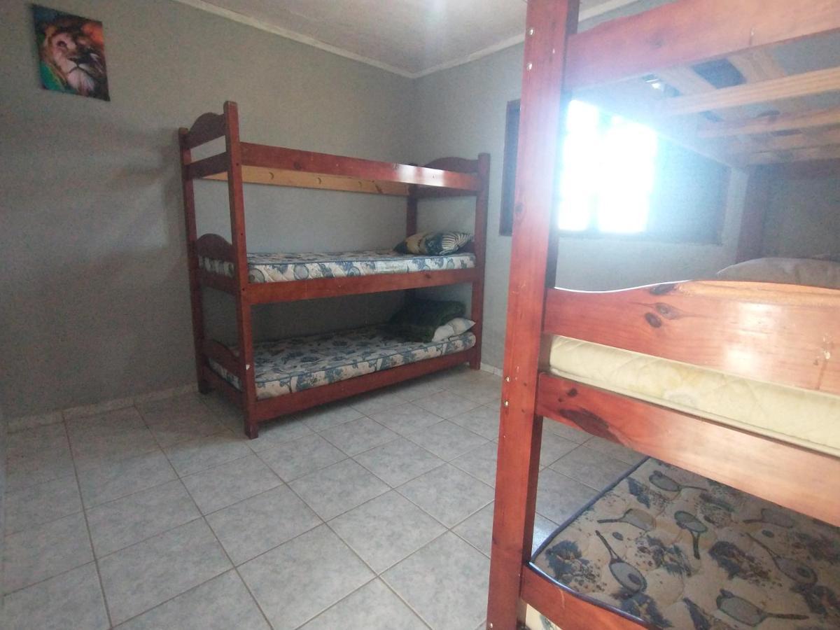 Casa Simples Para Pernoite Арасояба-да-Серра Экстерьер фото